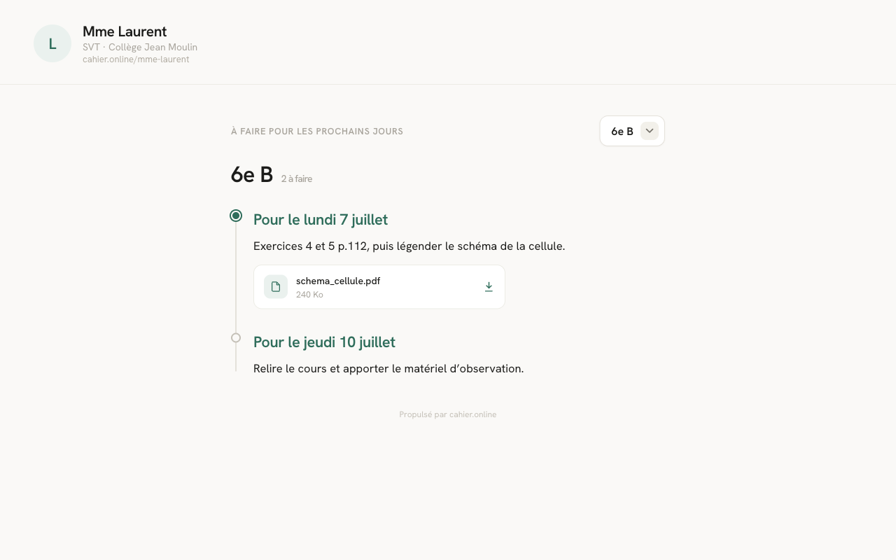 Page publique d'un cahier de textes en ligne cahier.online : le nom de l'enseignante, un sélecteur de classe et les devoirs à faire classés par date avec une pièce jointe téléchargeable